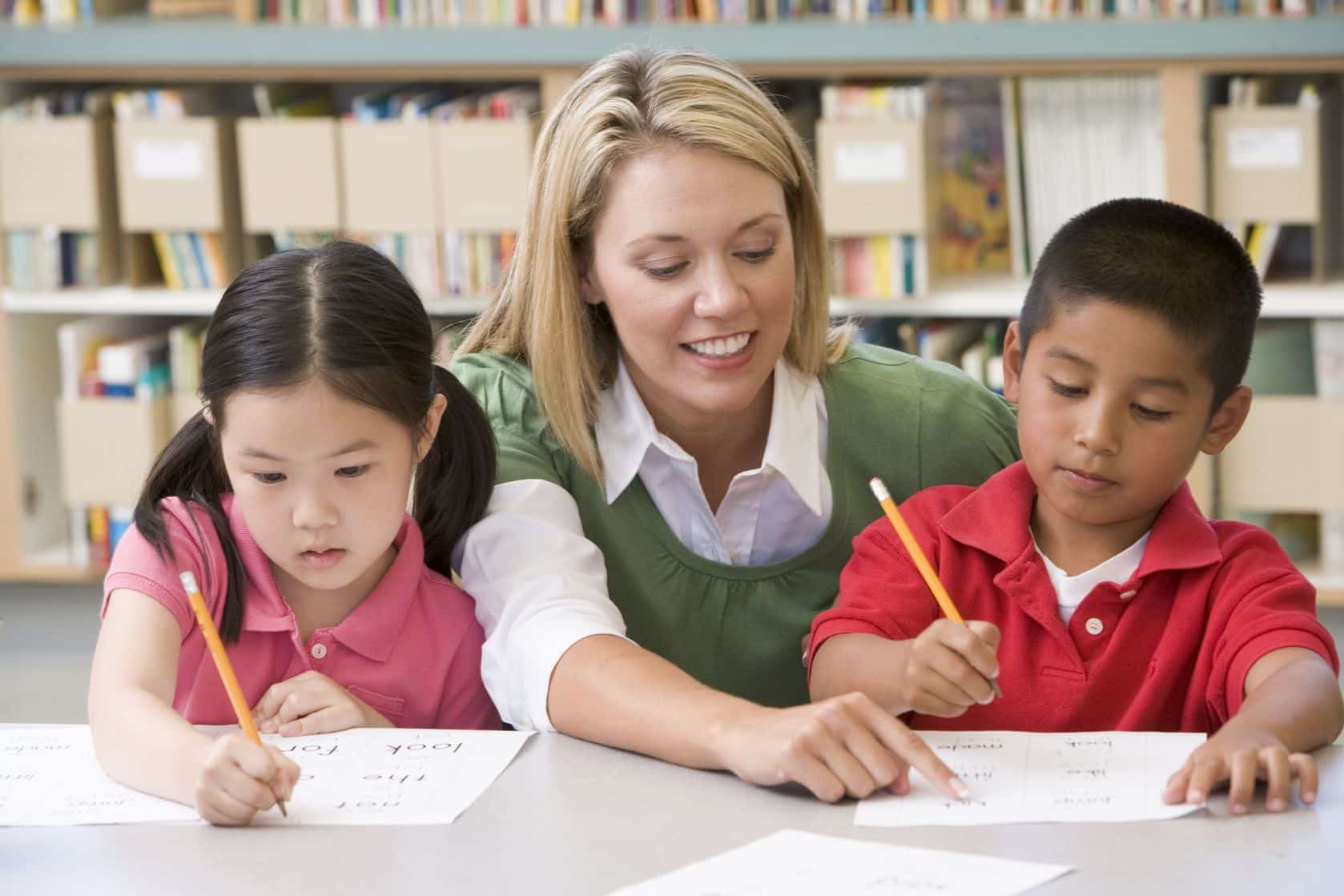 Educational Assistants In The Classroom